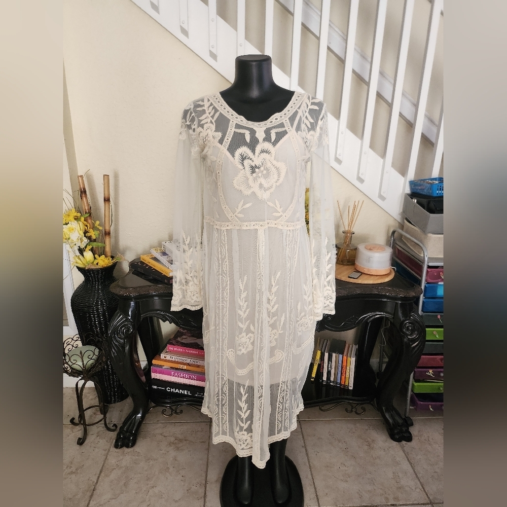 Zara lace dress size M NEW